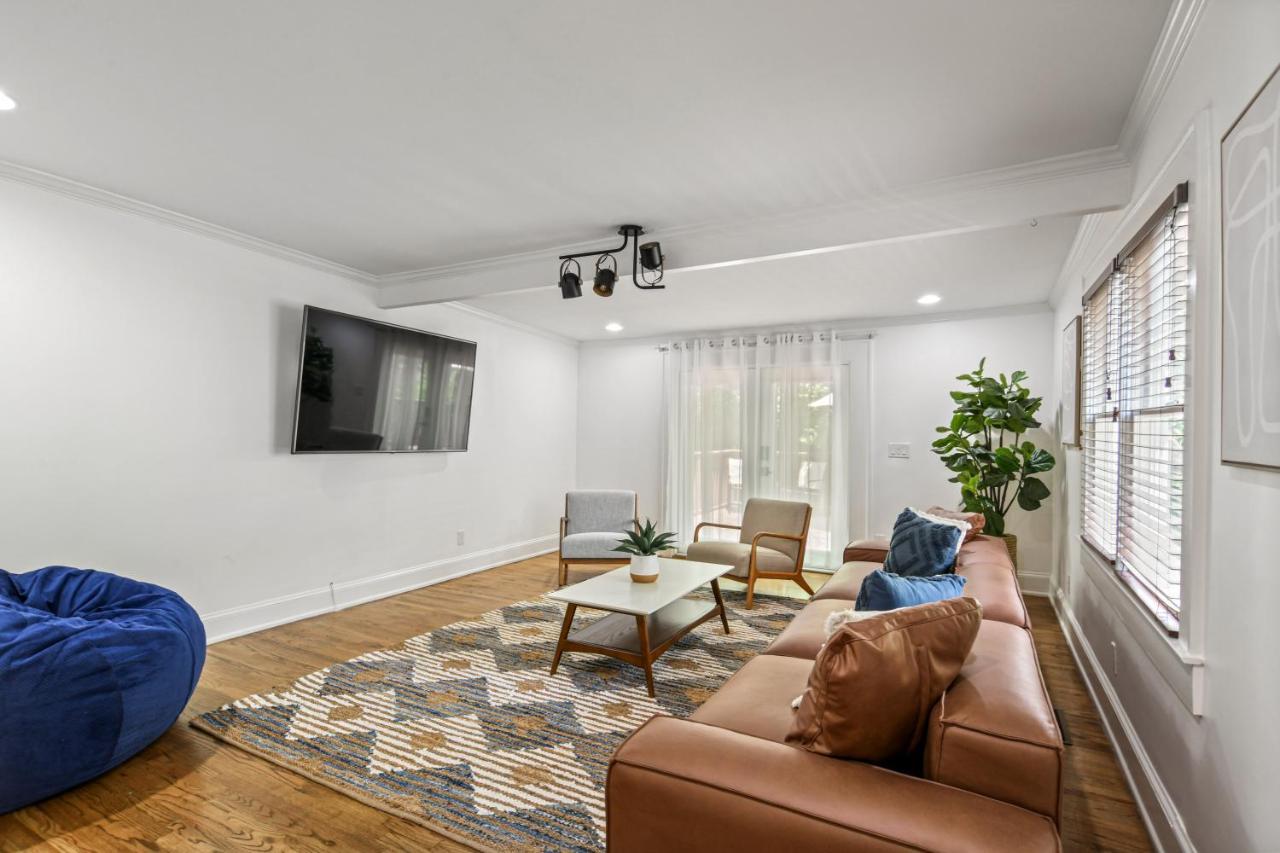 Sun Lit Bungalow With Good Vibes And Lots Of Wine - Designedbydom Atlanta Dış mekan fotoğraf