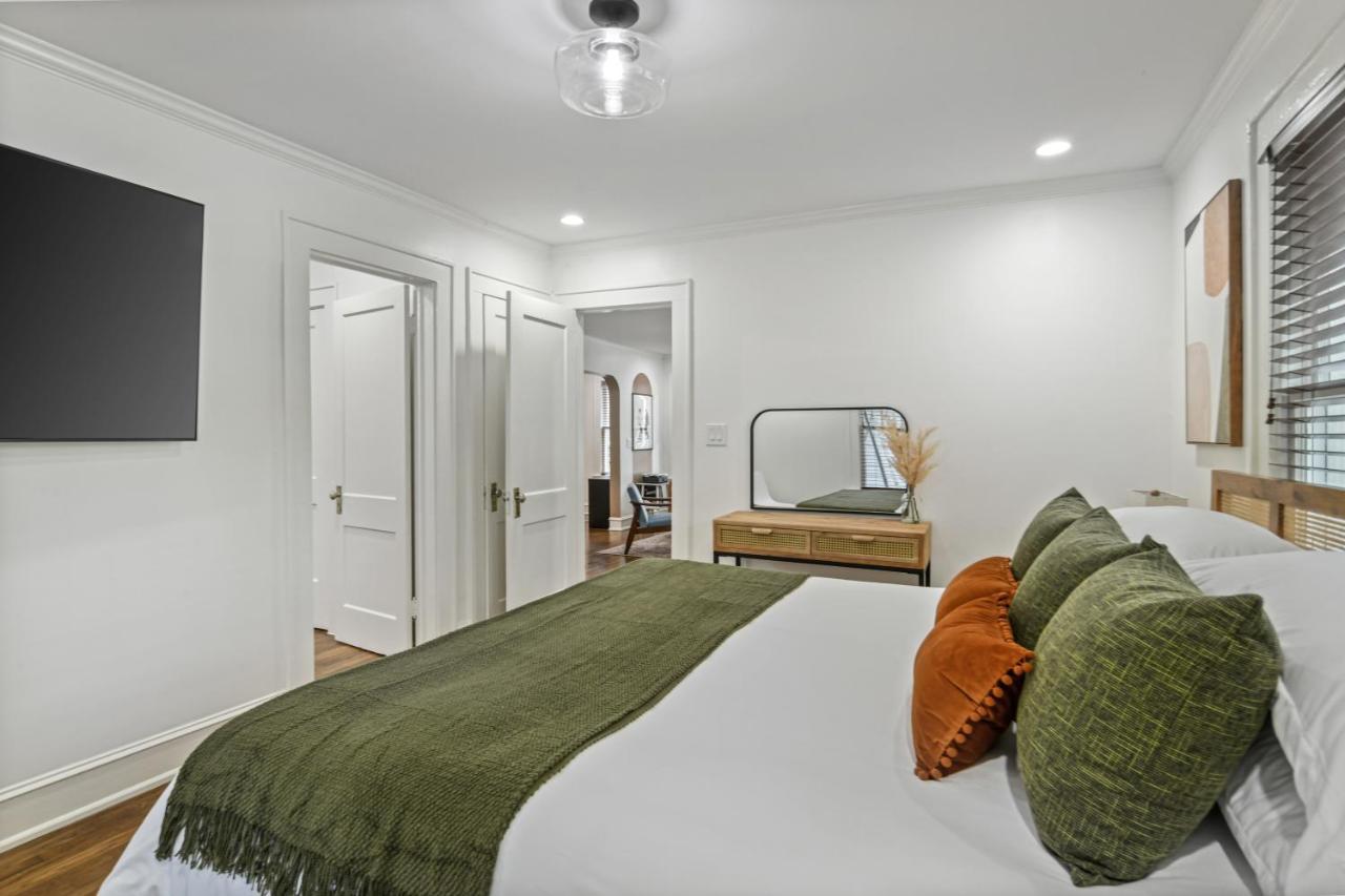 Sun Lit Bungalow With Good Vibes And Lots Of Wine - Designedbydom Atlanta Dış mekan fotoğraf