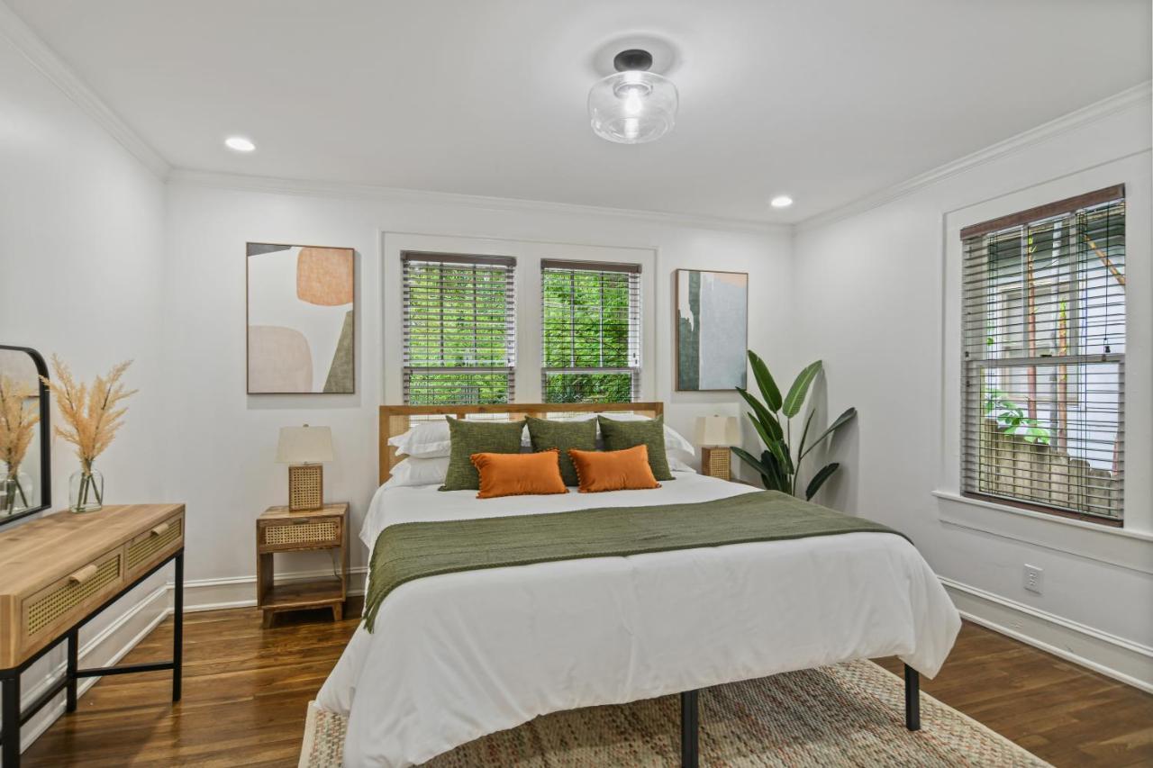 Sun Lit Bungalow With Good Vibes And Lots Of Wine - Designedbydom Atlanta Dış mekan fotoğraf